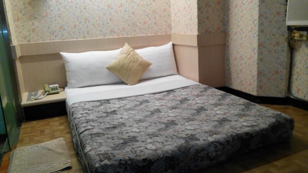 Boston Hotel Chiayi City Exterior photo